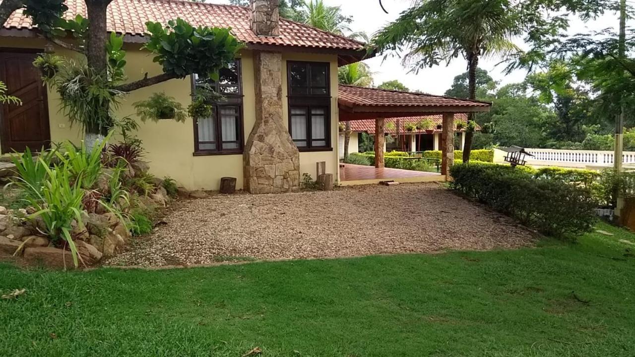 Spazio Farfalla Itupeva Luaran gambar